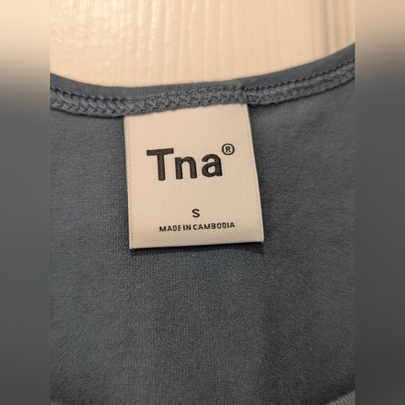 TNA Aritzia Tank Top Size S Blue Stretch Cotton Crop Muscle Tee Minimalist Basic - Picture 3 of 8
